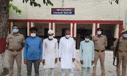 सोशल मीडिया पर वीडियो वायरल- पुलिस ने 12 घंटे में किये 4 अरेस्ट सोशल मीडिया पर वीडियो वायरल- पुलिस ने 12 घंटे में किये 4 अरेस्ट