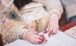 निकाह के दौरान हुई जमकर मारपीट और पथराव