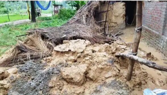 छत डालने के दौरान ढह गई दीवार-मलबे में दबकर एक की मौत दूसरा गंभीर