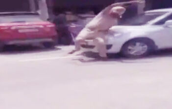 चेकिंग कर रहे पुलिसकर्मी को चालक ने कार से रौंदा-मौके से फरार