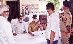 समाधान दिवस का औचक निरीक्षण-फरियादी ना मिलने से भड़के कमिश्नर आईजी