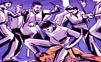 दबंग प्रधान ने साथियों के साथ की तीन युवकों की पिटाई दबंग प्रधान ने साथियों के साथ की तीन युवकों की पिटाई