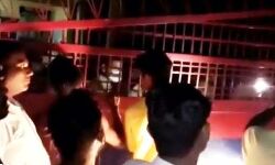 पिटाई से वृद्ध की मौत का आरोप-ग्रामीणों ने किया पथराव-थाने में घुसने की कोशिश पिटाई से वृद्ध की मौत का आरोप-ग्रामीणों ने किया पथराव-थाने में घुसने की कोशिश