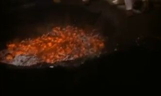 मोहर्रम पर आग के गड्ढे में कूदे शख्स की झुलसने से हुई मौत
