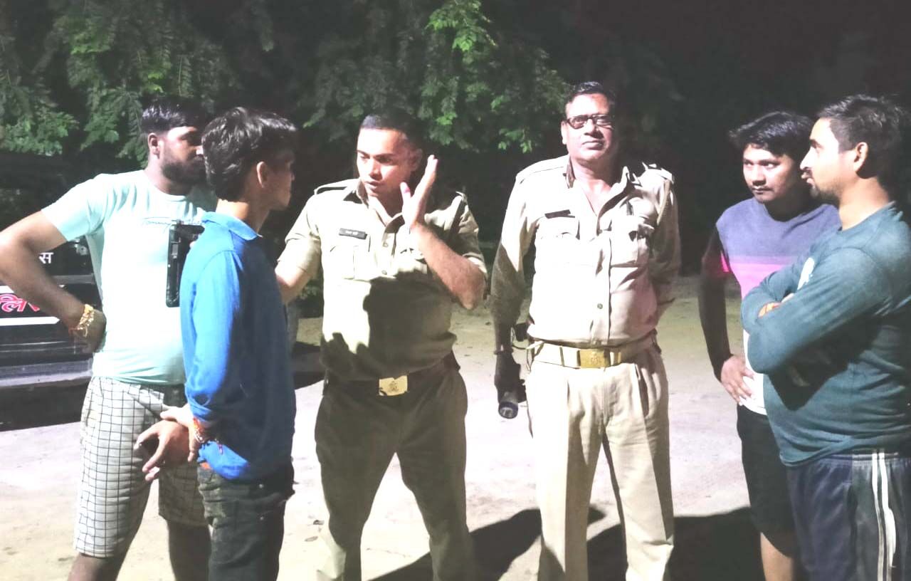 जान देने पर उतारू युवक के पीआरवी ने बचाये प्राण