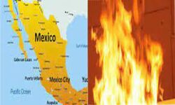 ऑयल कंपनी के प्लेटफॉर्म में विस्फोट के बाद लगी आग ऑयल कंपनी के प्लेटफॉर्म में विस्फोट के बाद लगी आग