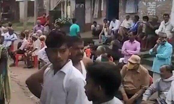 दारोगा के पिता आटा कारोबारी की सिर में गोली मारकर हत्या