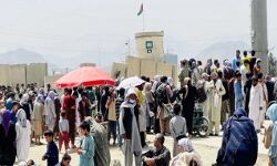 बोला तालिबान-लोगों को देश छोड़ने की इजाजत नहीं-कर दी सडकें बंद