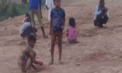 खुदाई में निकला खजाना-जेसीबी चालक ले भागा सिक्कों भरा कलश खुदाई में निकला खजाना-जेसीबी चालक ले भागा सिक्कों भरा कलश