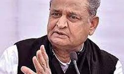 मुख्यमंत्री अस्वस्थ अस्पताल में भर्ती मुख्यमंत्री अस्वस्थ अस्पताल में भर्ती