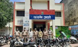 बाइक चोरी कर लोगों को पैदल करने वाले दो गिरफ्तार-मिला जखीरा बाइक चोरी कर लोगों को पैदल करने वाले दो गिरफ्तार-मिला जखीरा