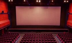 सिनेमाघरों को बंद करने की अनुमति के लिए मालिकों ने याचिका दायर की सिनेमाघरों को बंद करने की अनुमति के लिए मालिकों ने याचिका दायर की