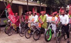 साइकिल रैली के माध्यम से यूथ ब्रिगेड ने खोली सरकार की पोल साइकिल रैली के माध्यम से यूथ ब्रिगेड ने खोली सरकार की पोल