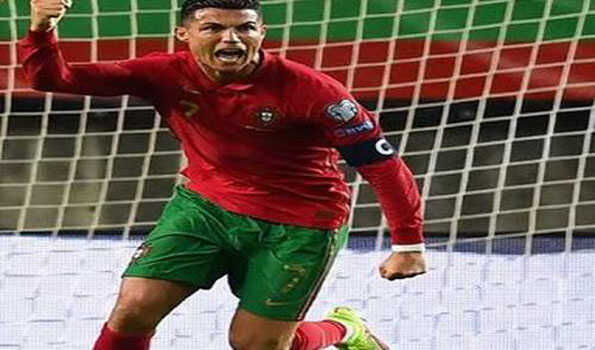 पुर्तगाल के स्टार फुटबॉलर रोनाल्डो ने बनाया नया विश्व रिकॉर्ड