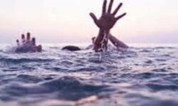 बाढ़ के पानी में डूबकर मां बेटी की मौत बाढ़ के पानी में डूबकर मां बेटी की मौत