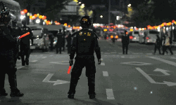 गोलीबारी में तीन लोगों की मौत - तीन घायल