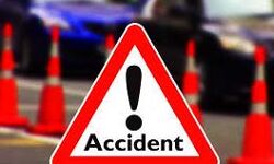 बस और कंटेनर की टक्कर- 22 यात्री गंभीर रूप से घायल