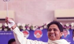 मायावती की मूर्तियों एवं संग्रहालय बनवाने से तोबा-बदलेगी प्रदेश की तस्वीर