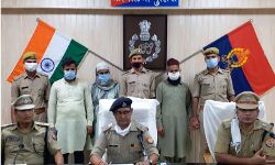 दिया शादी करने का झांसा- कराया युवती का धर्म परिवर्तन- तीन गिरफ्तार दिया शादी करने का झांसा- कराया युवती का धर्म परिवर्तन- तीन गिरफ्तार