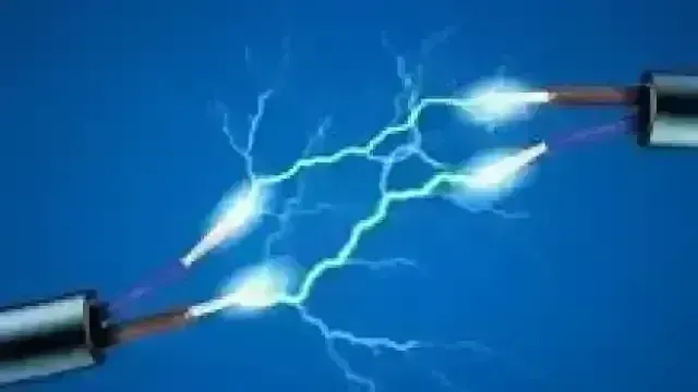 बिजली के खम्बे से टकराई बाइक - दो छात्रों की मृत्यु बिजली के खम्बे से टकराई बाइक - दो छात्रों की मृत्यु