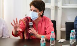 प्रियंका का ऐलान-उत्तर प्रदेश में कांग्रेस निकालेगी हम वचन निभाएंगे यात्रा