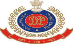 कुख्यात नीरज बवाना गिरोह का सदस्य गिरफ्तार कुख्यात नीरज बवाना गिरोह का सदस्य गिरफ्तार