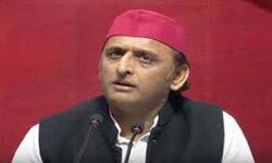 राजनीति में भी कारोबार ढूढ़ती है भाजपा: अखिलेश