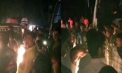 श्रद्धालुओं से भरी बस और ट्राले के बीच हुई भिड़ंत-एक की मौत-कई घायल श्रद्धालुओं से भरी बस और ट्राले के बीच हुई भिड़ंत-एक की मौत-कई घायल