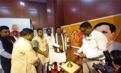 भाजपा की मीडिया पाठशाला में योगी ने पढ़ाया पाठ-ट्रोल का दे जवाब भाजपा की मीडिया पाठशाला में योगी ने पढ़ाया पाठ-ट्रोल का दे जवाब