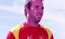 बल्लेबाज ब्रेंडन टेलर ने अंतरराष्ट्रीय क्रिकेट से संन्यास की घोषणा की