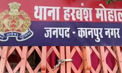 कंस की राह पर चली पुलिस- हथकड़ी लगाकर मंदिर को किया कैद- वीडियो वायरल कंस की राह पर चली पुलिस- हथकड़ी लगाकर मंदिर को किया कैद- वीडियो वायरल