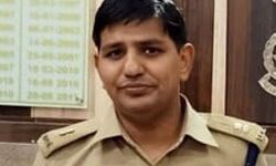 भगोड़े एसपी मणिलाल के साथ नामजद दारोगा की बर्खास्तगी रद्द