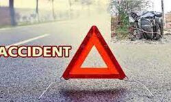 सड़क दुर्घटना में सात लोगों की मौत सड़क दुर्घटना में सात लोगों की मौत