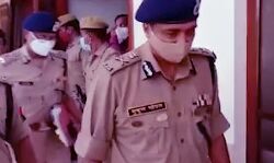 पूरे हुए 24 घंटे-डीजीपी को मिली प्रयागराज छोड़ने की इजाजत पूरे हुए 24 घंटे-डीजीपी को मिली प्रयागराज छोड़ने की इजाजत