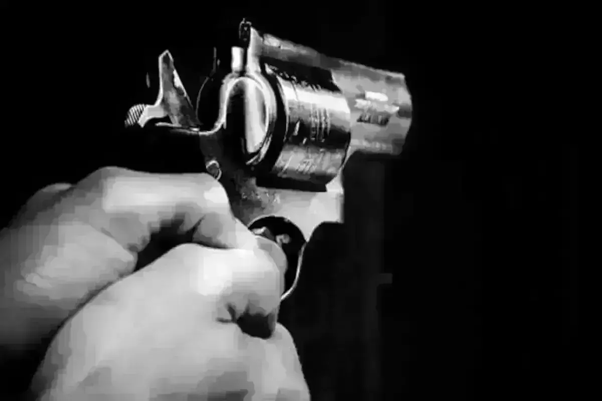 पढ़ाई के लिए की टोका टाकी-बेटे ने पिता को मार दी गोली