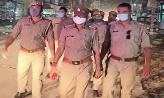 22 वर्षीय बेटी को पिता ने पीट-पीटकर उतारा मौत के घाट