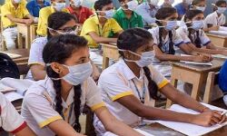 खुल गये छठी से आठवीं तक के स्कूल खुल गये छठी से आठवीं तक के स्कूल