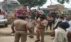 रिश्तो का खून-दवा के लिए मांगे पैसे-बेटे ने पिता को उतारा मौत के घाट रिश्तो का खून-दवा के लिए मांगे पैसे-बेटे ने पिता को उतारा मौत के घाट