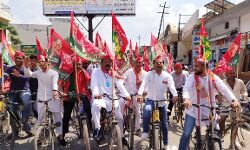 समाजवादी क्रांति साइकिल यात्रा की जनपद मुजफ्फरनगर में शुरुआत समाजवादी क्रांति साइकिल यात्रा की जनपद मुजफ्फरनगर में शुरुआत