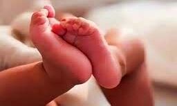 महज 6000 के लिए मां ने अपनी नवजात बच्ची को बेचा