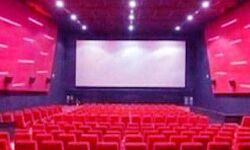 मदीना में सिनेमाहॉल खोलने के फैसले पर उलमा नाराज