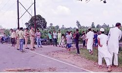 मुजफ्फरनगर में कार की बाइक के टक्कर-दो महिलाओं की मौत, एक घायल