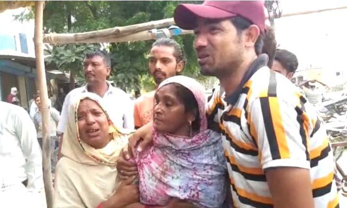 फटा कंप्रेसर-दुकान के उड़े परखच्चे-दुकानदार मरा-एक घायल