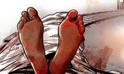 ट्रेन से कटकर दो युवकों की मृत्यु