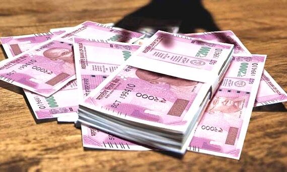 रिश्वत लेतेे थाने के दीवान का वीडियो वायरल