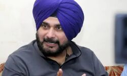 कैप्टन को ठिकाने लगाने वाले सिद्धू छोड़ भागे मैदान-दिया इस्तीफा कैप्टन को ठिकाने लगाने वाले सिद्धू छोड़ भागे मैदान-दिया इस्तीफा