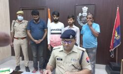 साइबर गैंग का भंडाफोड़ कर 4 को किया गिरफ्तार एयरटेलकर्मी भी शामिल साइबर गैंग का भंडाफोड़ कर 4 को किया गिरफ्तार एयरटेलकर्मी भी शामिल