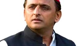 सपा सरकार आने पर सस्ती बिजली देंगे: अखिलेश सपा सरकार आने पर सस्ती बिजली देंगे: अखिलेश