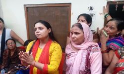 मनीष की पत्नी की सभी मांगों पर CM ने कहा डन, बोले न्याय दिलाएगी सरकार मनीष की पत्नी की सभी मांगों पर CM ने कहा डन, बोले न्याय दिलाएगी सरकार