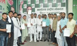 रालोद के कुनबे में हुई बढ़ोतरी, युवाओं ने की सदस्यता ग्रहण